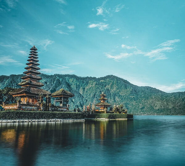 Bali Instagrammable Waterfall Tour North Bali Ulundanu Beratan