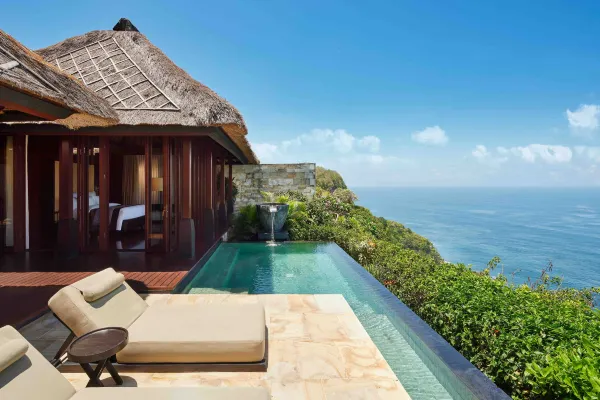 Bulgari Resort Bali luxury clifftop retreat with private villas and exclusive ocean views.
