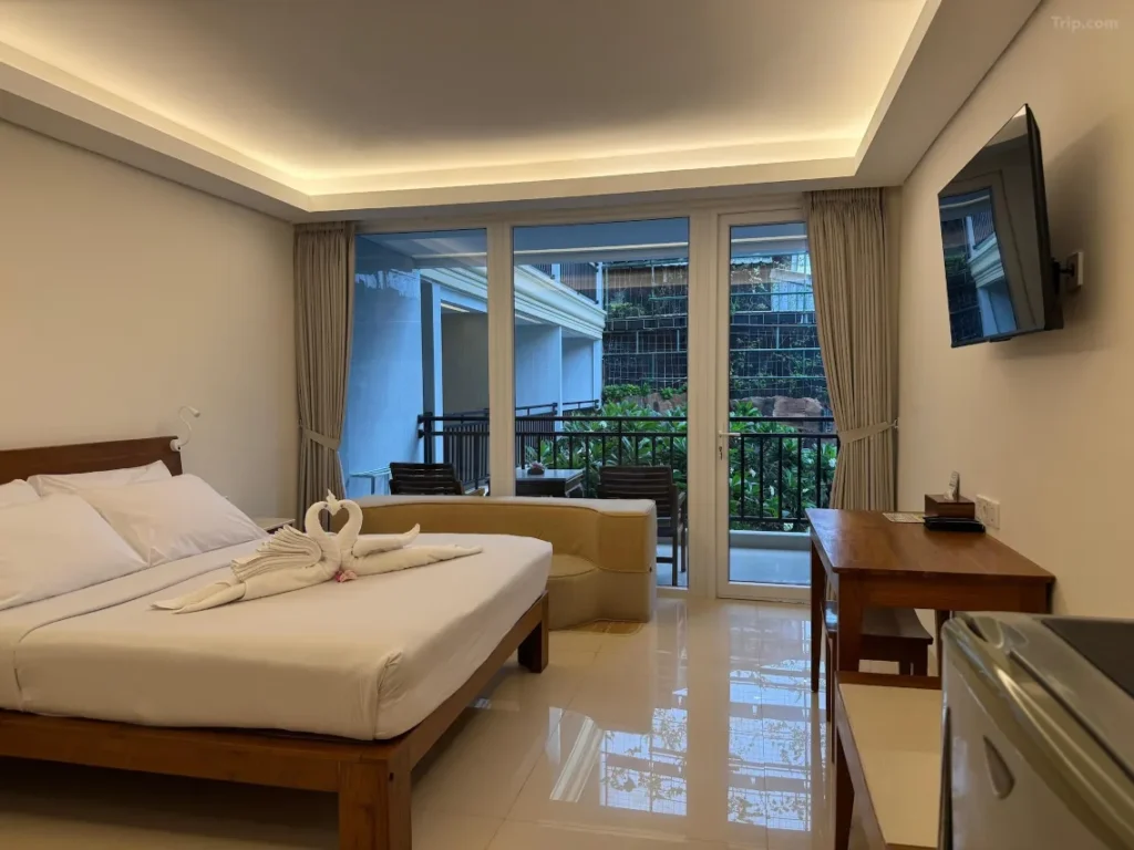 Green Garden Hotel Kuta Bali, family-friendly hotel near beach with included breakfast, highly recommended for budget stays.
