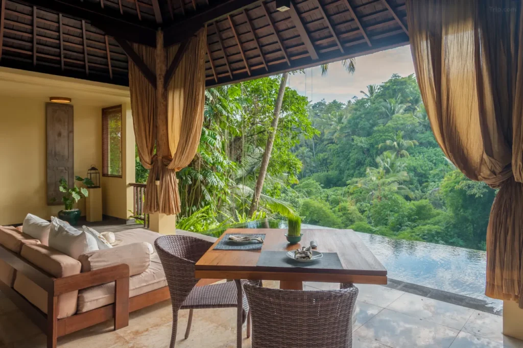 Komaneka at Bisma Ubud presents a luxurious villa with a private pool overlooking the jungle canopy. This high-end resort is a great choice for travelers seeking flexible late check-out arrangements.