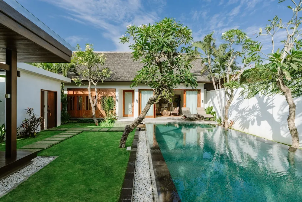 The Samaya Seminyak beachfront private pool villa in Bali, perfect for romantic honeymoon package deals and direct beach access.