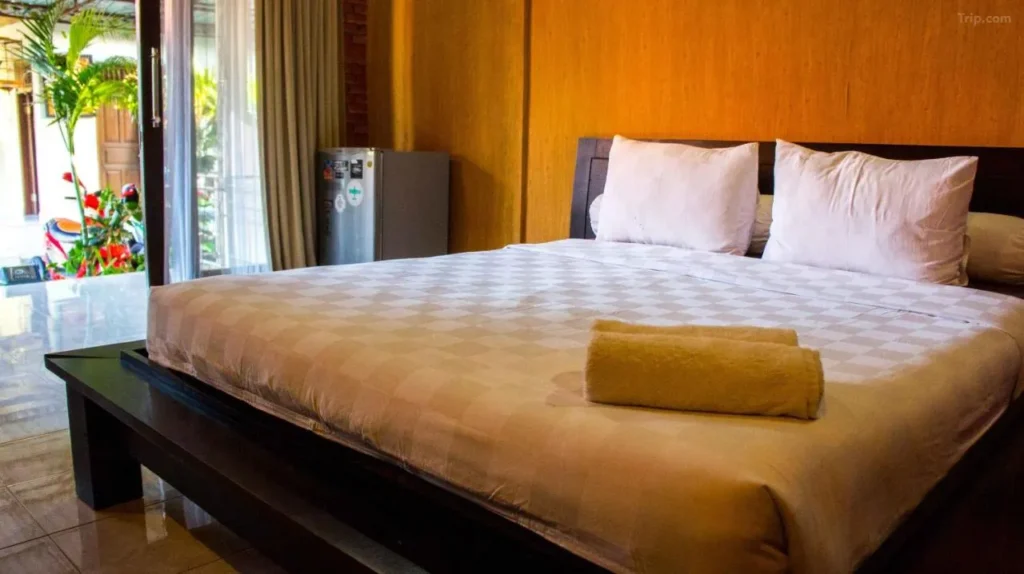 Discover authentic comfort at Leyeh Leyeh Homestay. This accommodation provides a quiet, friendly atmosphere.