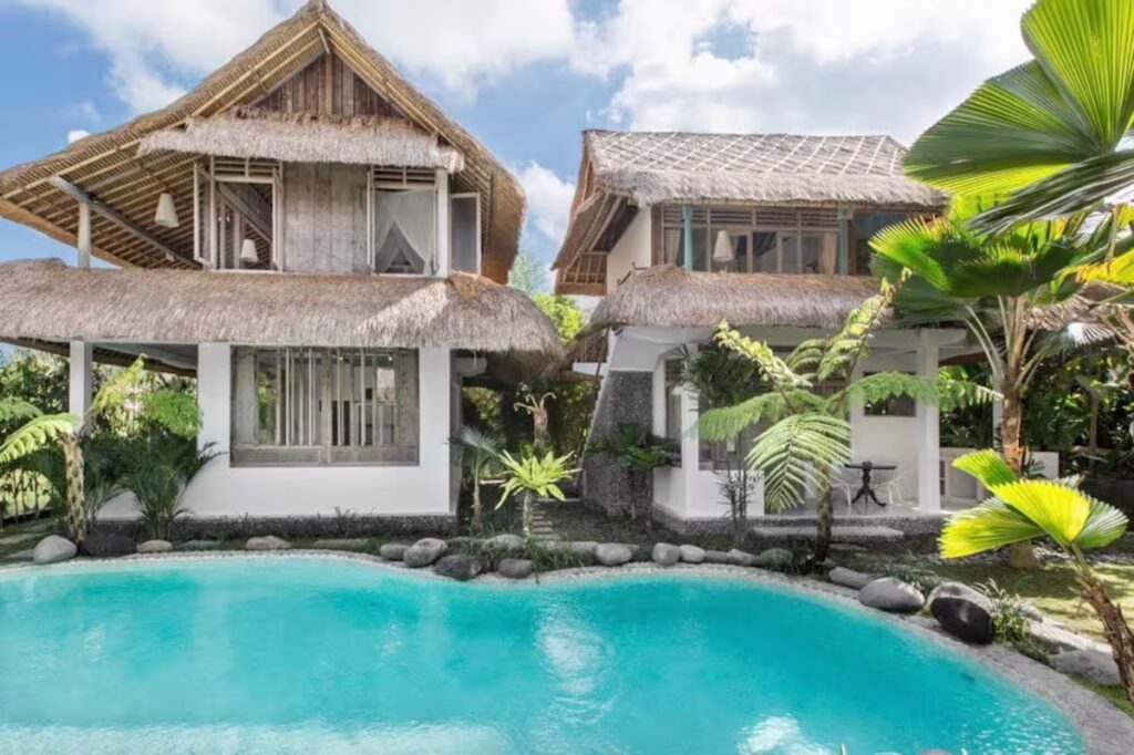 Elegant Bali luxury Airbnb and hotels showcasing infinity pools with panoramic views.