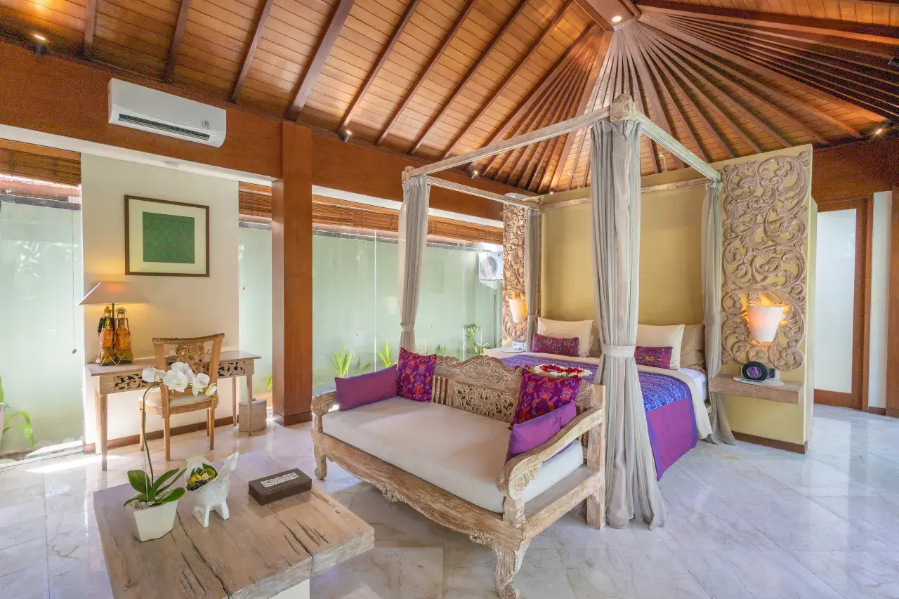 Exclusive Bali Airbnb and hotel luxury villas with in-house spa services.