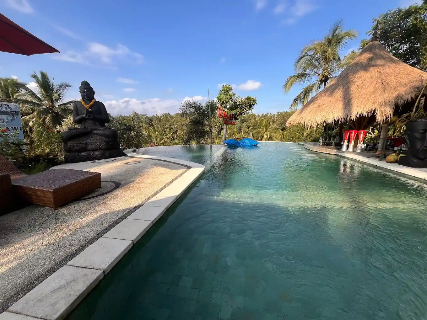 Bali Instagram Tour Gate of Heaven, Tirta Gangga Tukad Cepung Waterfall with Optional Photographer 